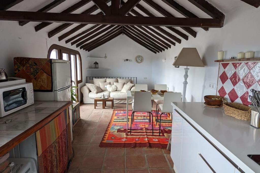 Casa De Luz Villa Касарес Екстериор снимка