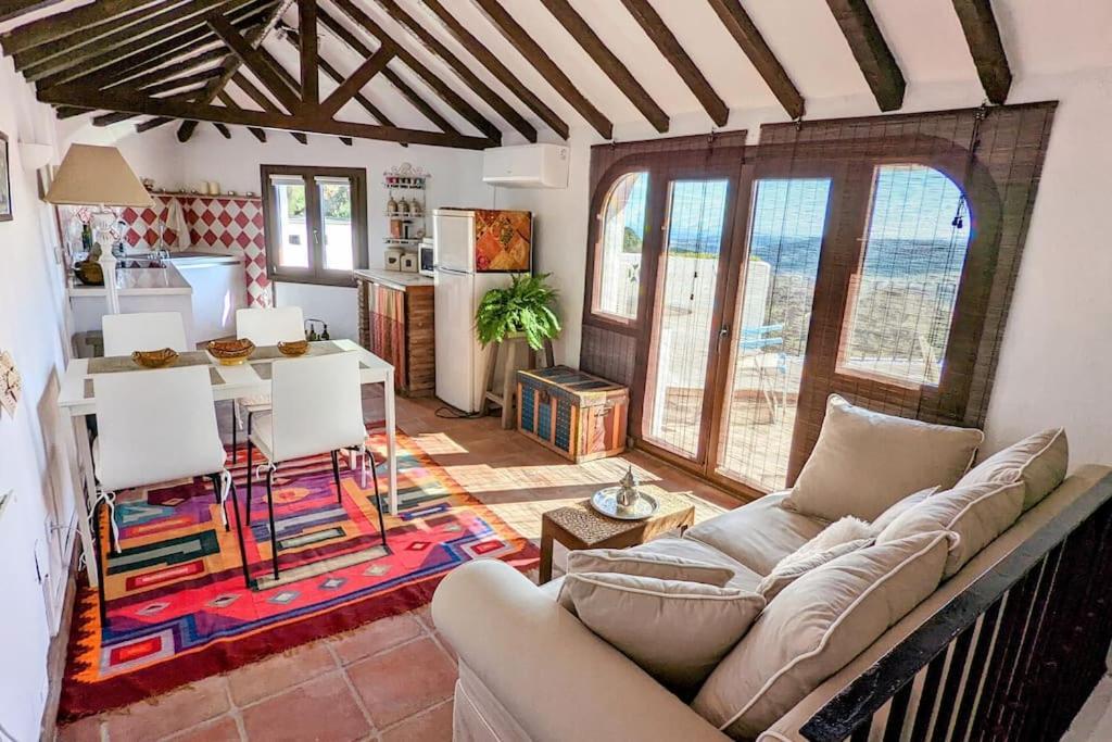 Casa De Luz Villa Касарес Екстериор снимка